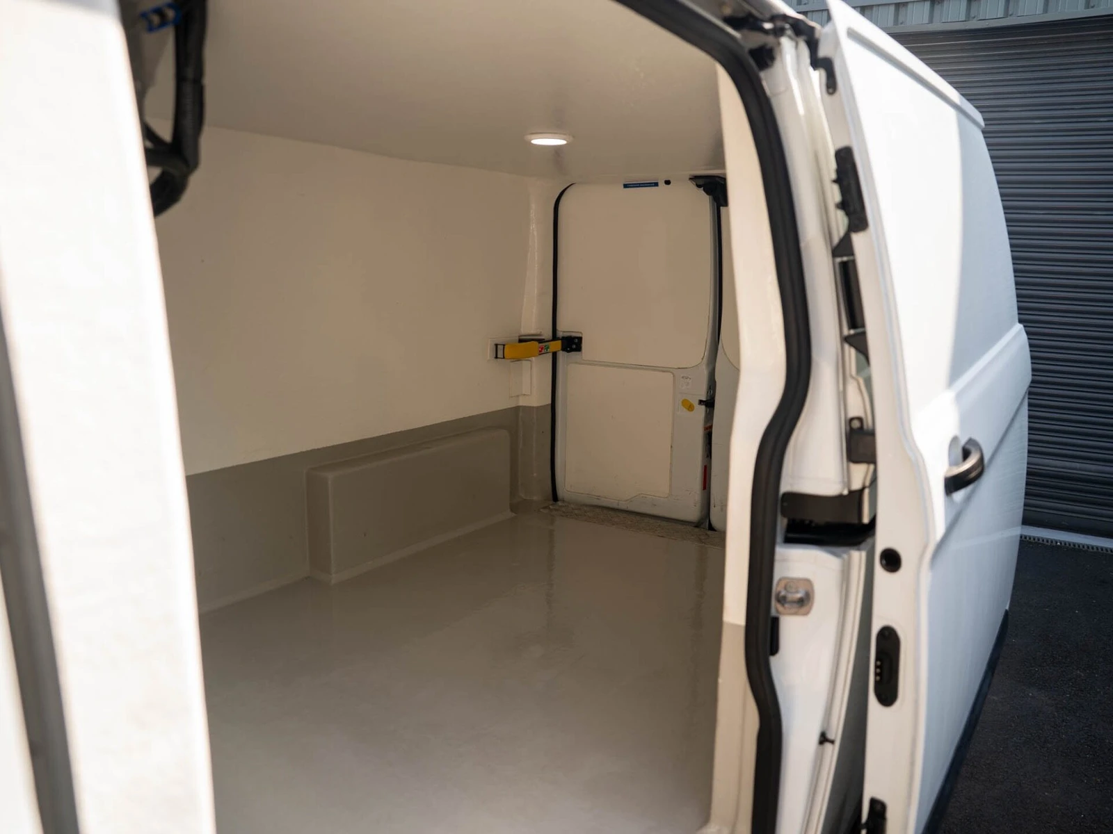 2022 Ford Transit Custom Refrigerated/Fridge Van — cab interior