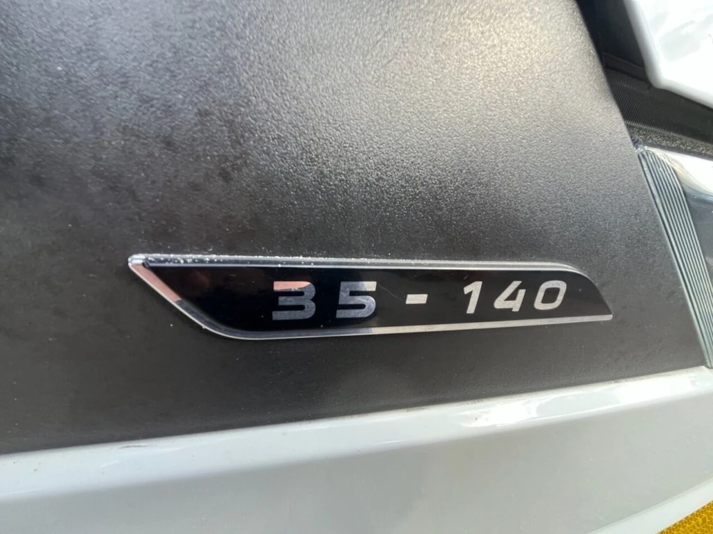 2023 Iveco Daily Dropside Van — detail