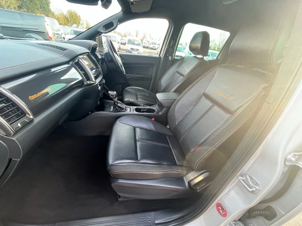 2021 Ford Ranger Double Cab PickUp Van — cab interior