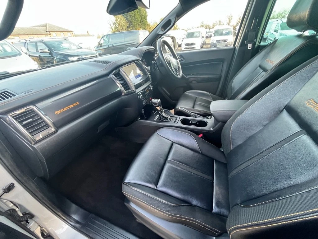 2021 Ford Ranger Double Cab PickUp Van — cab interior