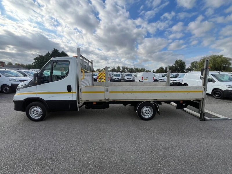 2023 Iveco Daily Dropside Van — side view