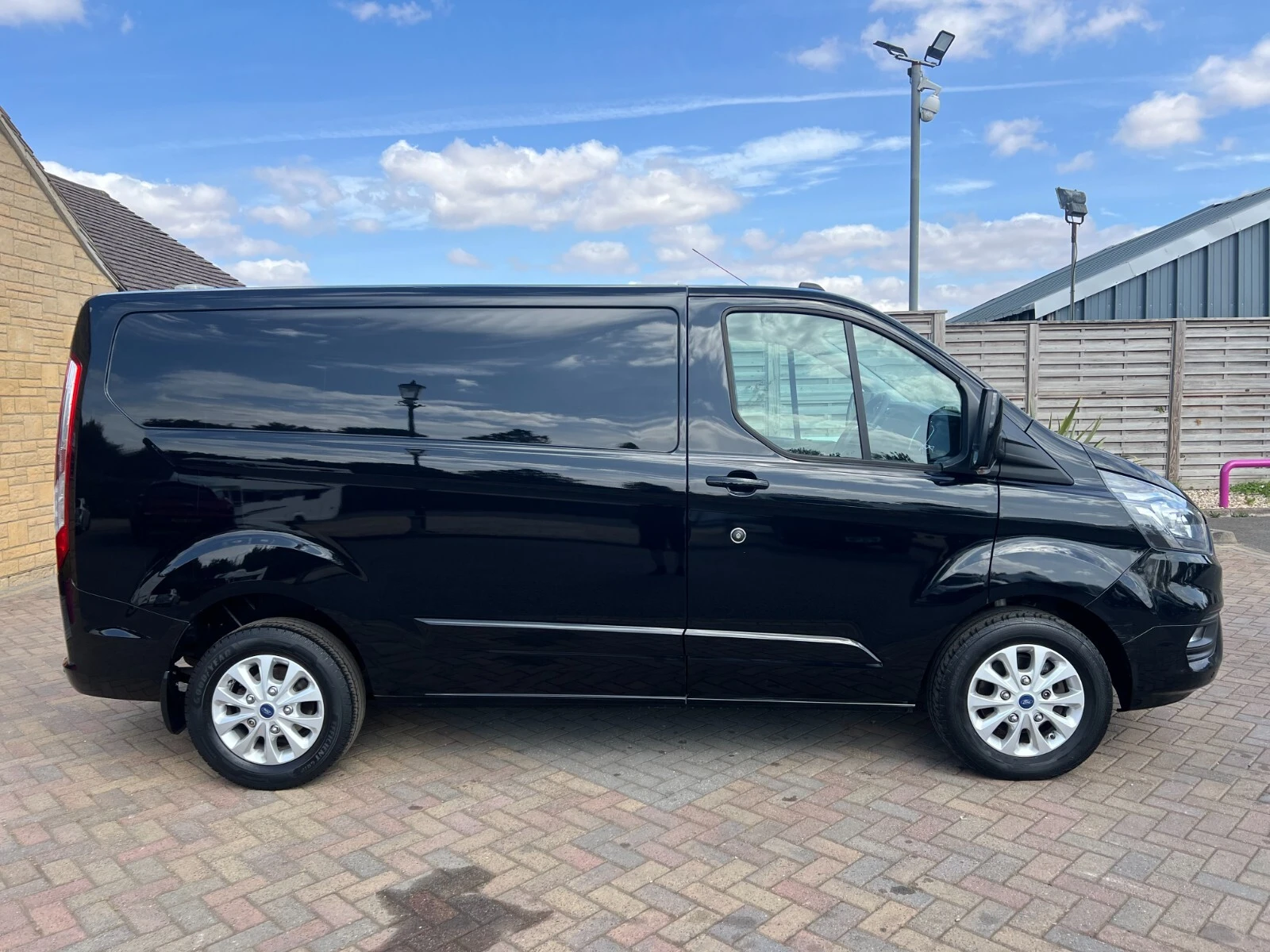 2021 Ford Transit Custom Panel Van — side view