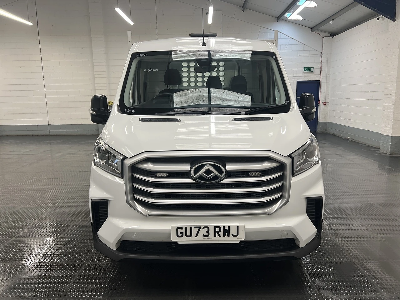 2023 Maxus Deliver 9 Dropside Van — front view