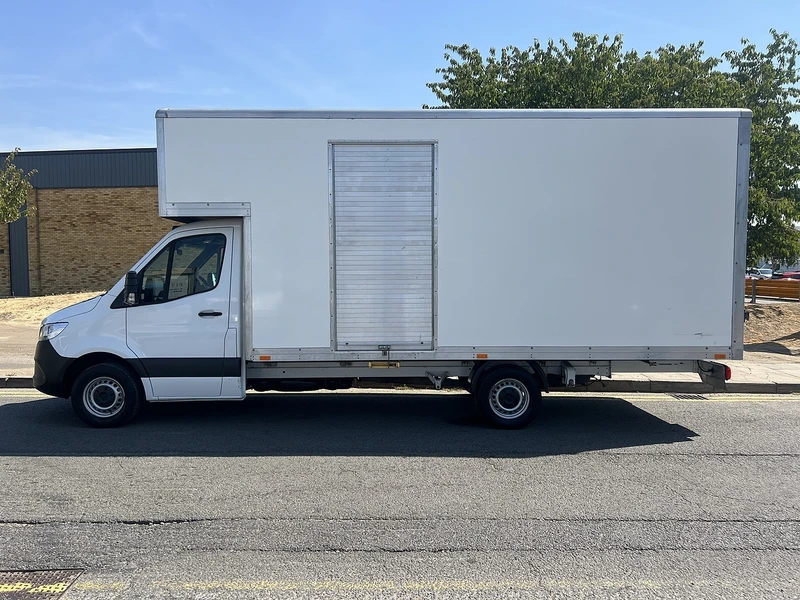 2021 Mercedes-Benz Sprinter Luton Box Van — side view