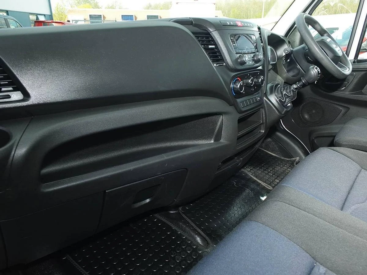 2021 Iveco Daily Dropside Van — cab interior