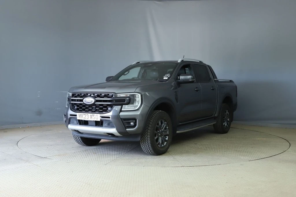 2023 Ford Ranger Double Cab PickUp Van — front three-quarter view