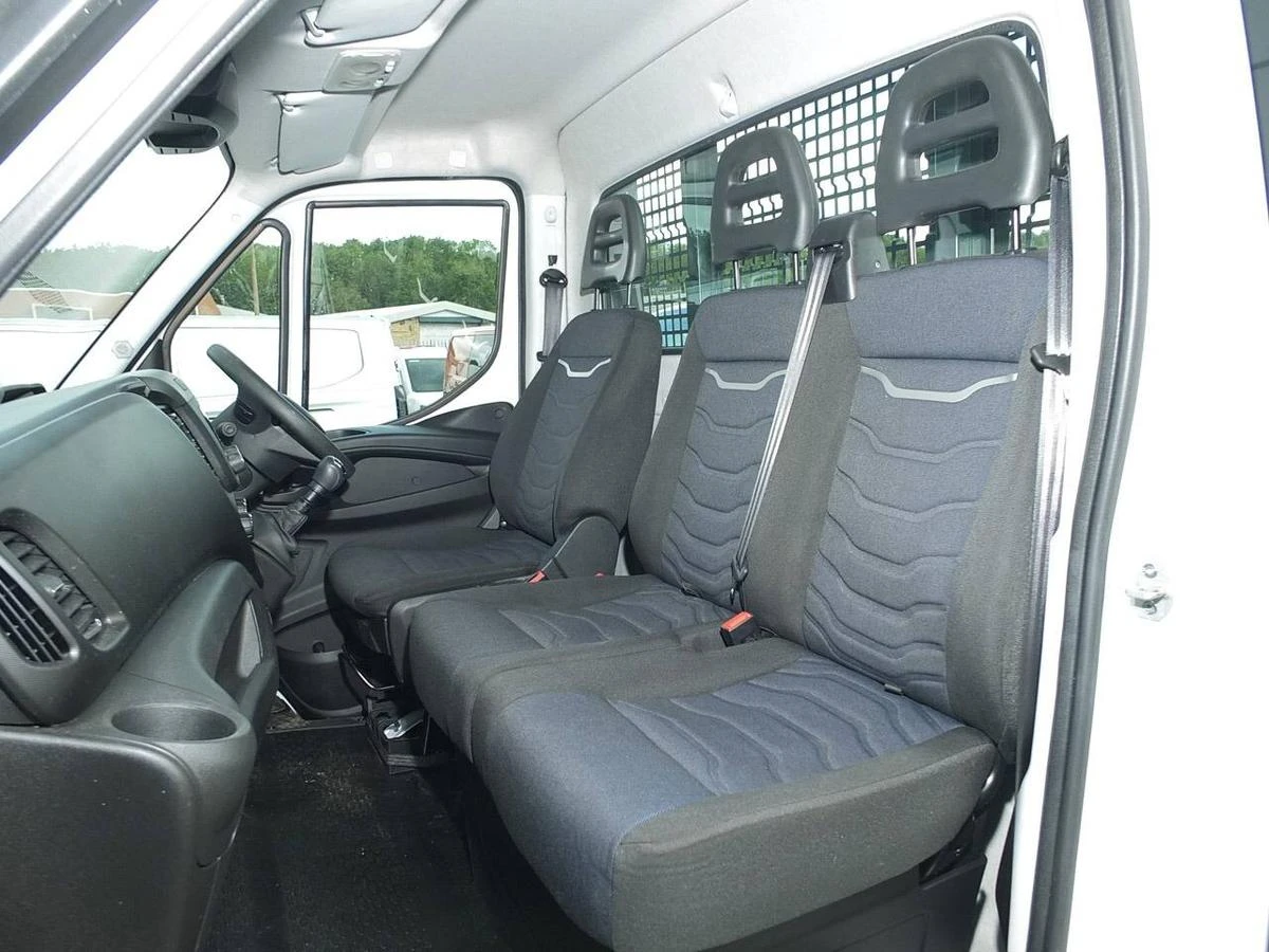 2021 Iveco Daily Tipper Van — cab interior