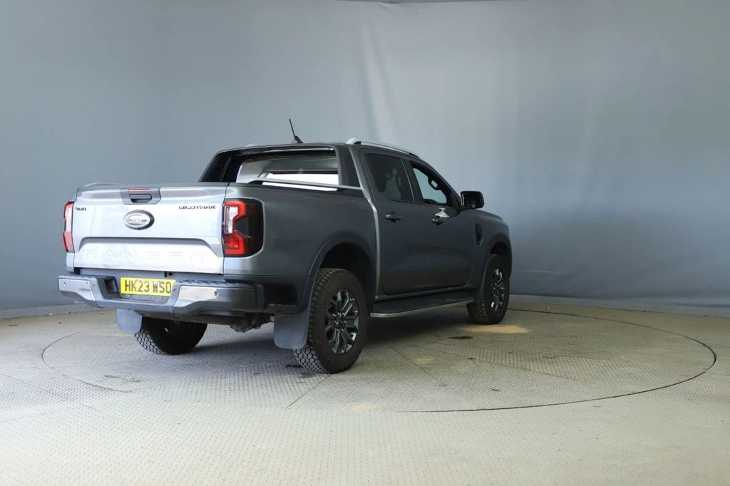 2023 Ford Ranger Double Cab PickUp Van — rear three-quarter view
