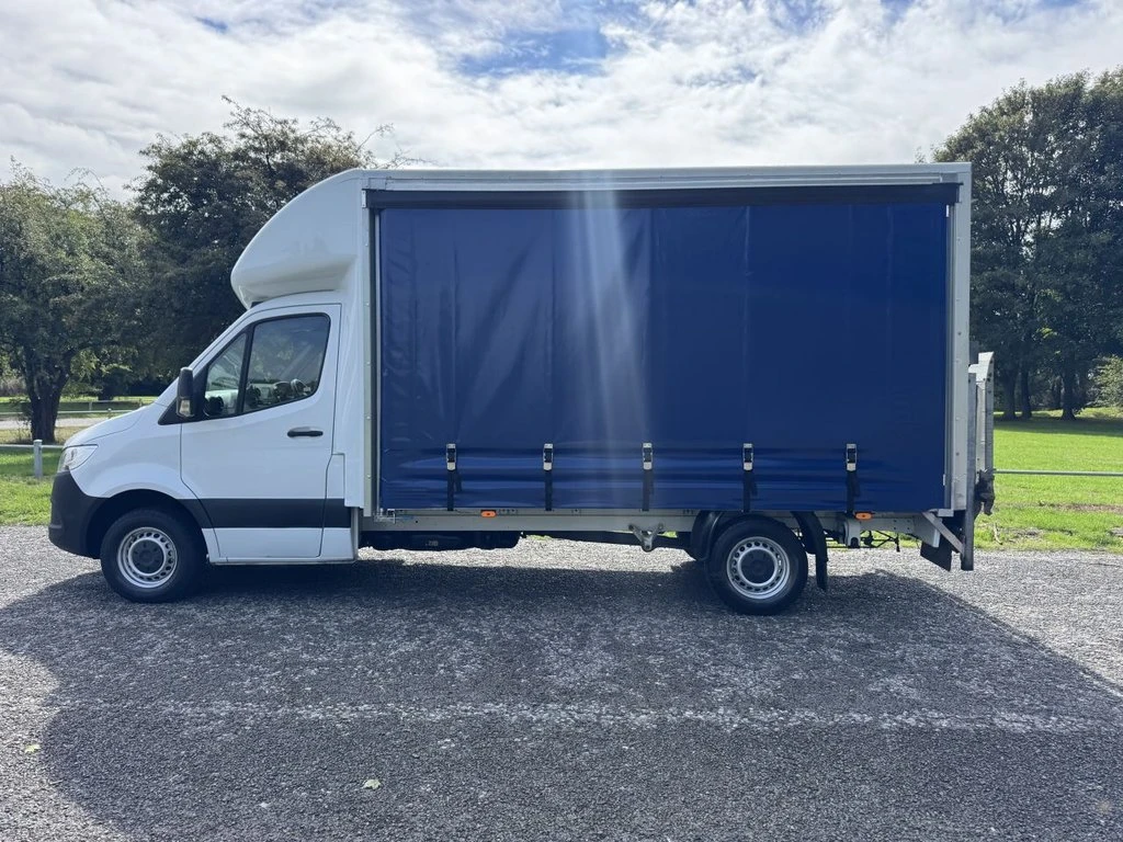 2020 Mercedes-Benz Sprinter CurtainSider Van — side view