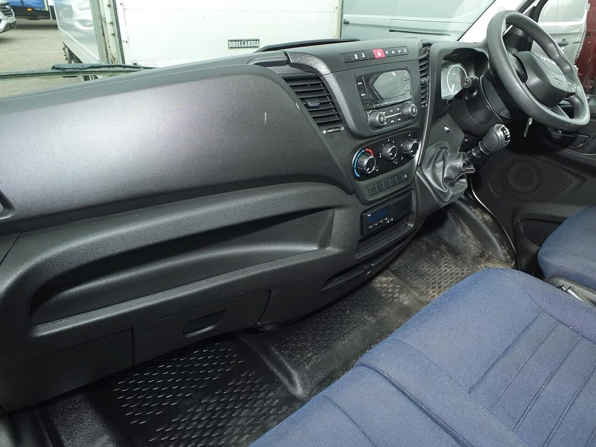 2022 Iveco Daily Dropside Van — cab interior
