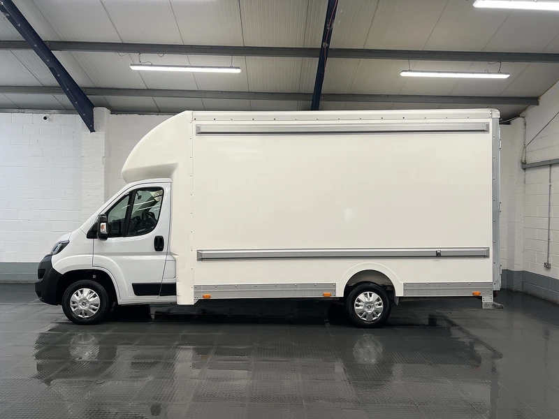 2021 Peugeot Boxer Luton Low Loader Van — side view
