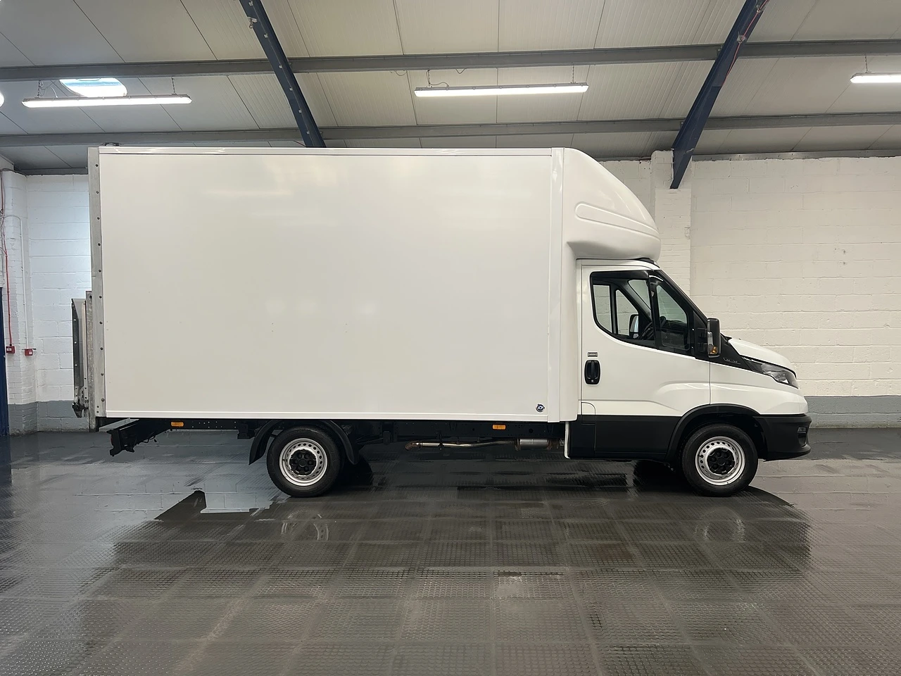 2023 Iveco Daily Luton Box Van — side view