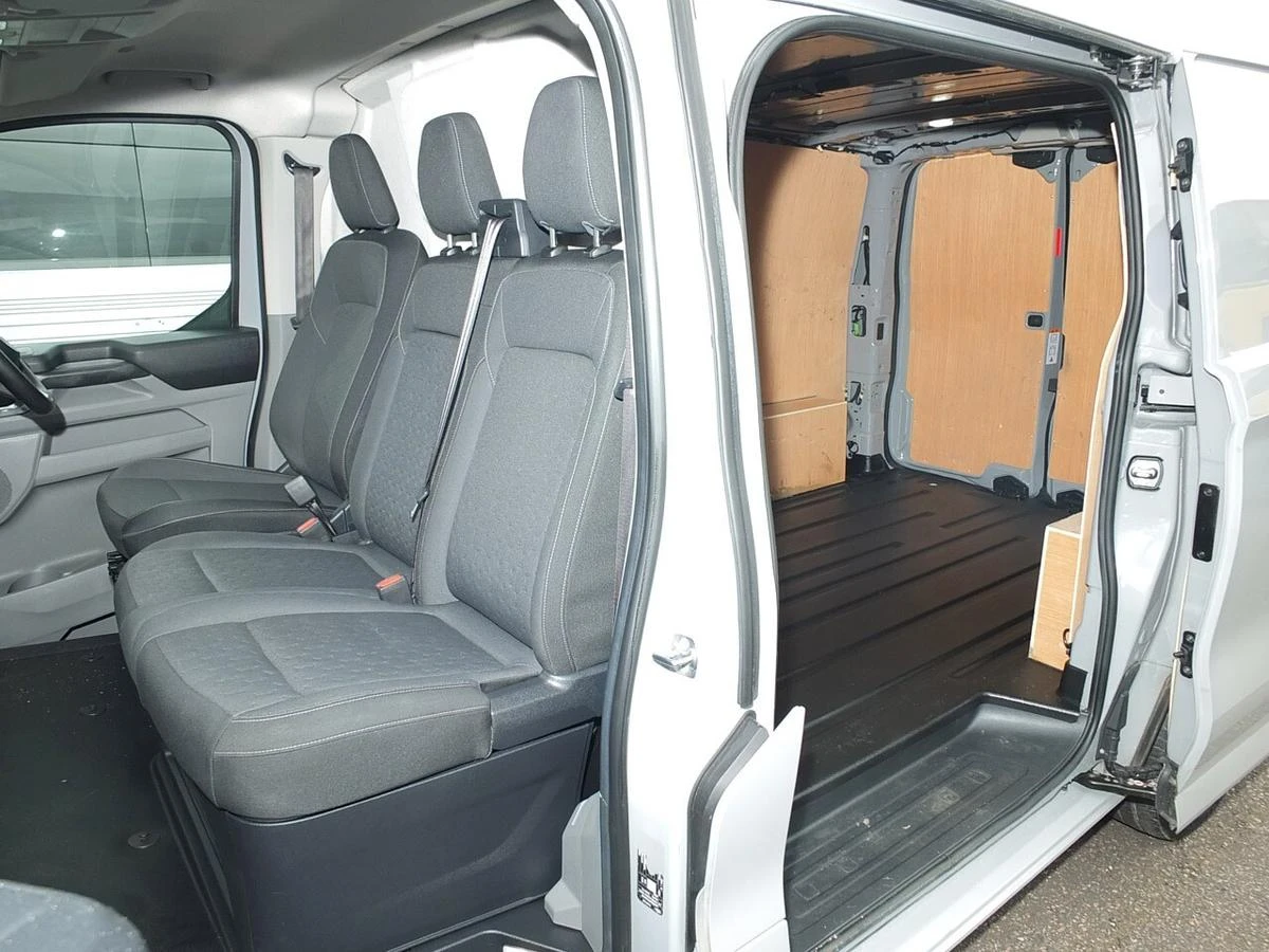 2024 Ford Transit Custom Panel Van — cab interior