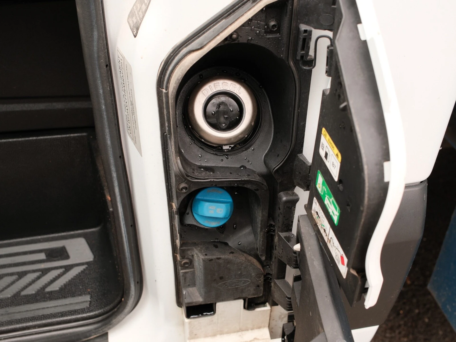 2022 Ford Transit Tipper Van — detail