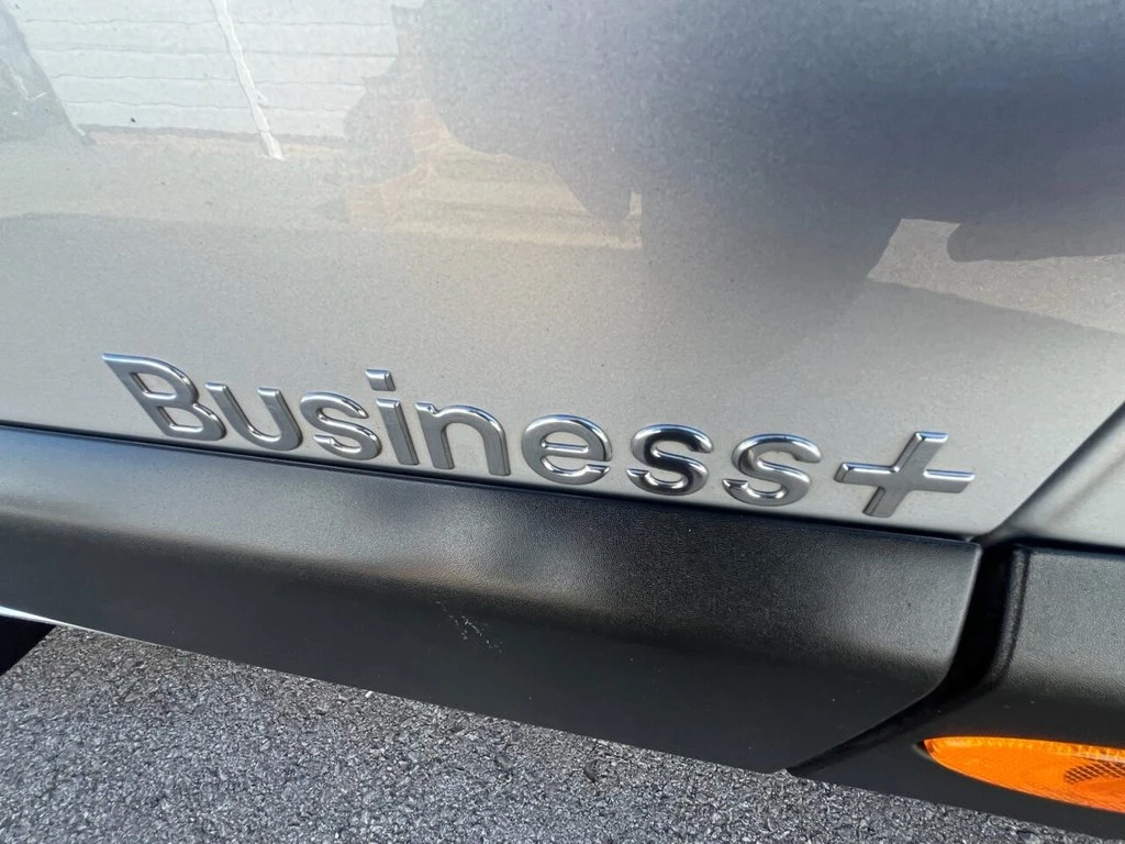 2023 Renault Master Panel Van — detail