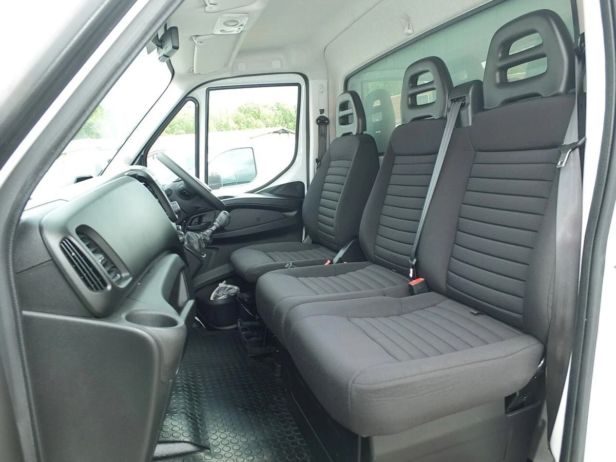 2025 Iveco Daily CurtainSider Van — cab interior